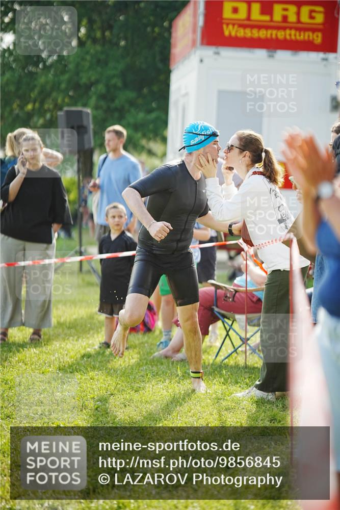 21.06.2026 - 29. Vierlanden-Triathlon LAZAROV Photography http://msf.ph/oto/9856845 21.06.2026 08:51:10 Schwimmen 71 meine-sportfotos.de
