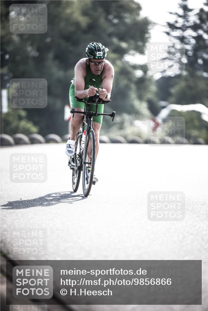 21.06.2026 - 29. Vierlanden-Triathlon H.Heesch http://msf.ph/oto/9856866 21.06.2026 09:02:24 Radfahren 205 meine-sportfotos.de