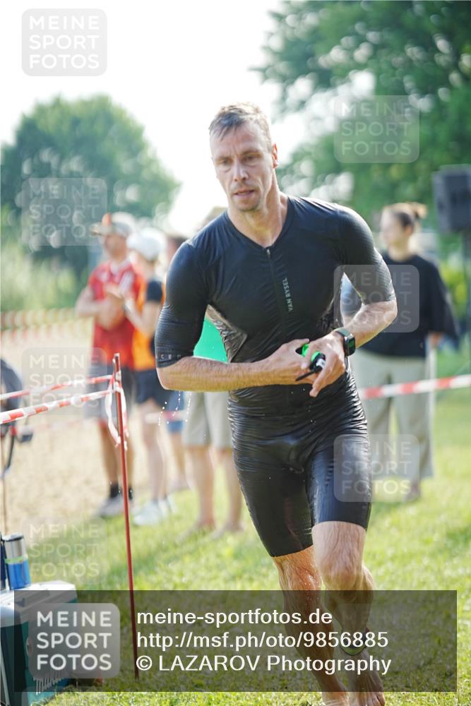 21.06.2026 - 29. Vierlanden-Triathlon LAZAROV Photography http://msf.ph/oto/9856885 21.06.2026 08:52:06 Schwimmen 151 meine-sportfotos.de