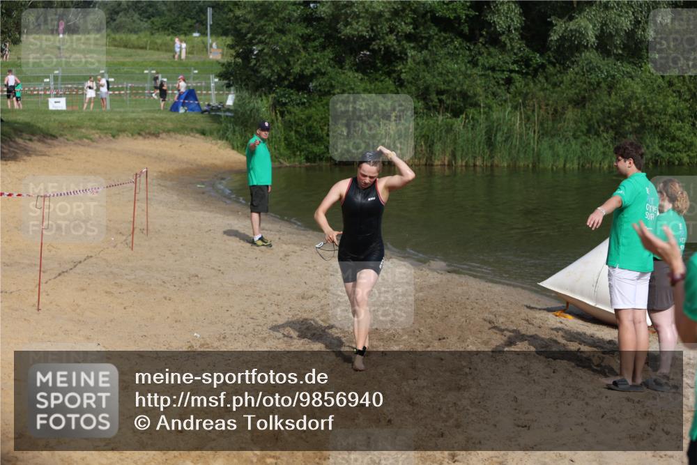 21.06.2026 - 29. Vierlanden-Triathlon Andreas Tolksdorf http://msf.ph/oto/9856940 21.06.2026 08:58:56 Schwimmen 229 meine-sportfotos.de