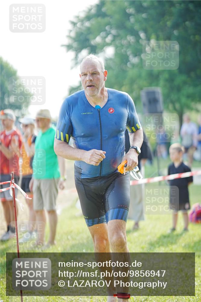 21.06.2026 - 29. Vierlanden-Triathlon LAZAROV Photography http://msf.ph/oto/9856947 21.06.2026 08:53:17 Schwimmen 200 meine-sportfotos.de