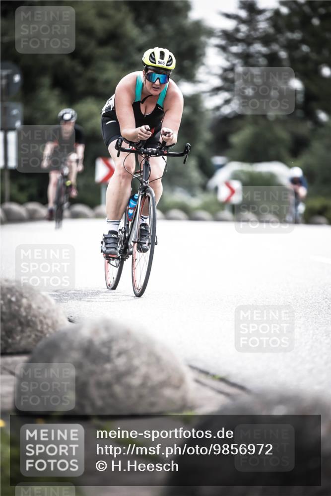 21.06.2026 - 29. Vierlanden-Triathlon H.Heesch http://msf.ph/oto/9856972 21.06.2026 10:29:02 Radfahren 247, 494, 553, 558, 565, 601, 603 meine-sportfotos.de
