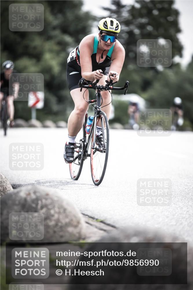 21.06.2026 - 29. Vierlanden-Triathlon H.Heesch http://msf.ph/oto/9856990 21.06.2026 10:29:03 Radfahren 244, 247, 494, 558, 565, 601, 603 meine-sportfotos.de