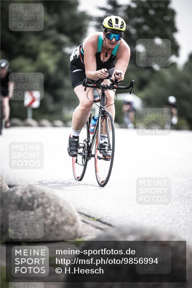 21.06.2026 - 29. Vierlanden-Triathlon H.Heesch http://msf.ph/oto/9856994 21.06.2026 10:29:03 Radfahren 244, 247, 494, 558, 565, 601, 603 meine-sportfotos.de