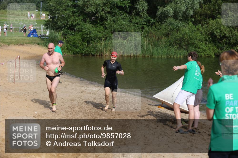 21.06.2026 - 29. Vierlanden-Triathlon Andreas Tolksdorf http://msf.ph/oto/9857028 21.06.2026 08:59:10 Schwimmen 168, 242 meine-sportfotos.de
