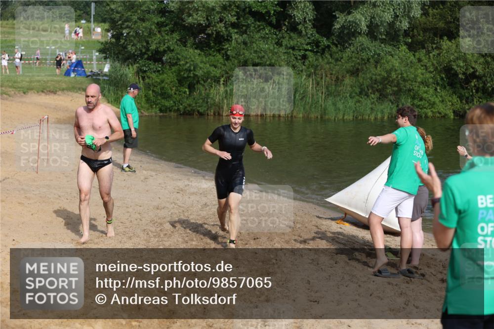 21.06.2026 - 29. Vierlanden-Triathlon Andreas Tolksdorf http://msf.ph/oto/9857065 21.06.2026 08:59:10 Schwimmen 168, 242 meine-sportfotos.de