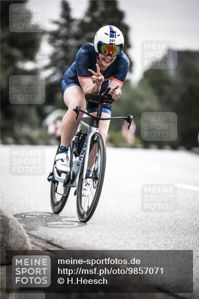 21.06.2026 - 29. Vierlanden-Triathlon H.Heesch http://msf.ph/oto/9857071 21.06.2026 10:29:10 Radfahren 16, 244, 247, 494, 603 meine-sportfotos.de