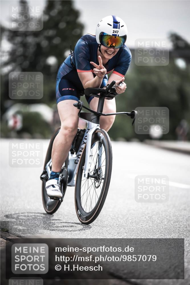 21.06.2026 - 29. Vierlanden-Triathlon H.Heesch http://msf.ph/oto/9857079 21.06.2026 10:29:10 Radfahren 16, 244, 247, 494, 603 meine-sportfotos.de