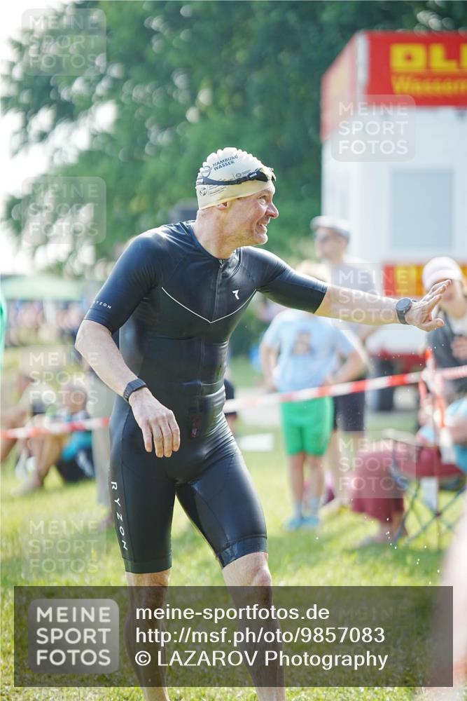 21.06.2026 - 29. Vierlanden-Triathlon LAZAROV Photography http://msf.ph/oto/9857083 21.06.2026 08:56:10 Schwimmen 138 meine-sportfotos.de