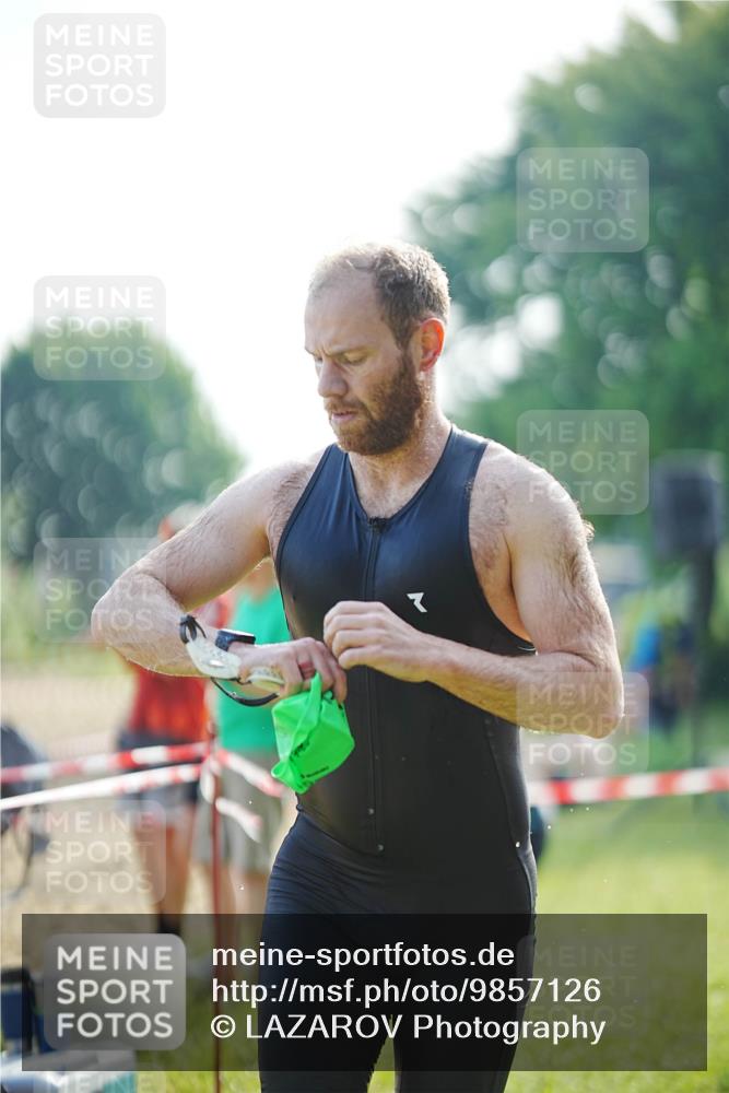 21.06.2026 - 29. Vierlanden-Triathlon LAZAROV Photography http://msf.ph/oto/9857126 21.06.2026 08:59:59 Schwimmen 114 meine-sportfotos.de