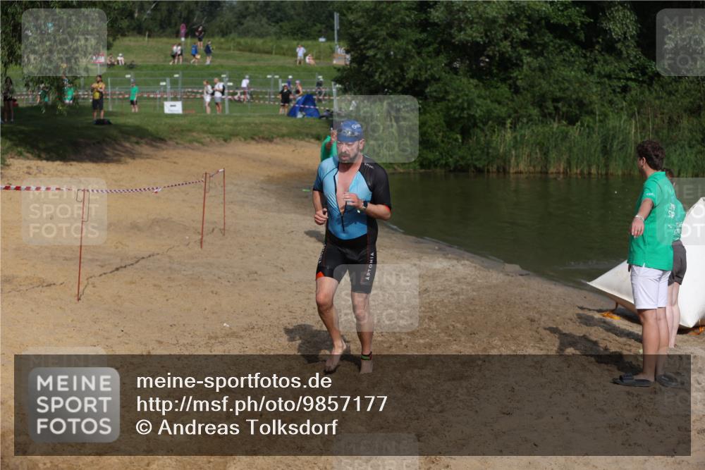 21.06.2026 - 29. Vierlanden-Triathlon Andreas Tolksdorf http://msf.ph/oto/9857177 21.06.2026 09:00:38 Schwimmen 172, 183, 240 meine-sportfotos.de