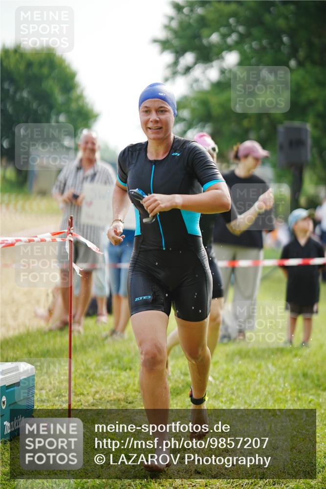 21.06.2026 - 29. Vierlanden-Triathlon LAZAROV Photography http://msf.ph/oto/9857207 21.06.2026 09:18:12 Schwimmen 232, 245, 259, 281 meine-sportfotos.de