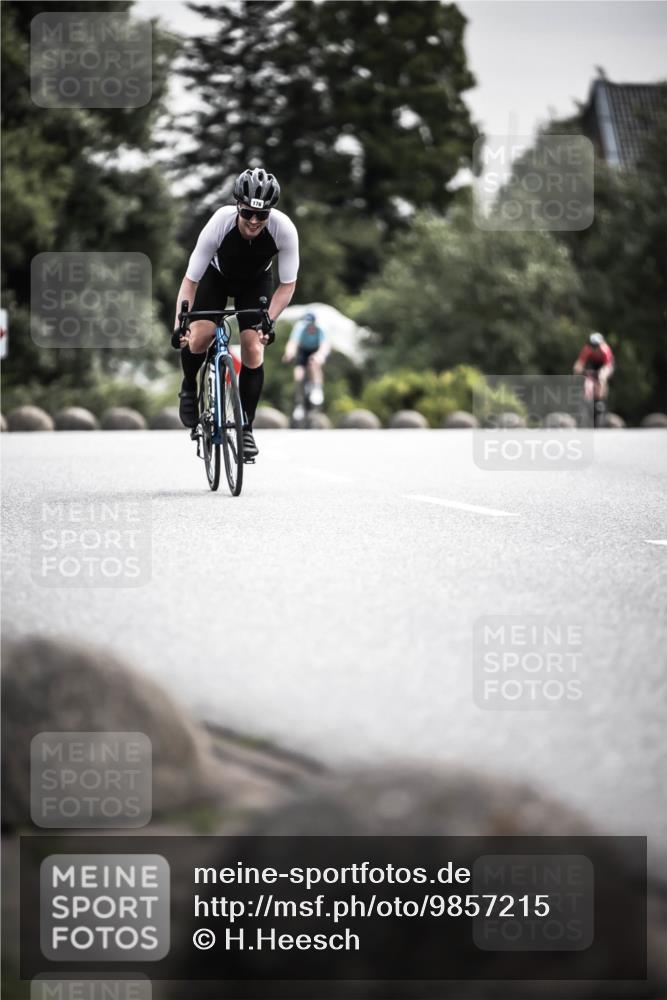 21.06.2026 - 29. Vierlanden-Triathlon H.Heesch http://msf.ph/oto/9857215 21.06.2026 10:29:22 Radfahren 35, 176, 326, 482, 519, 533, 566 meine-sportfotos.de
