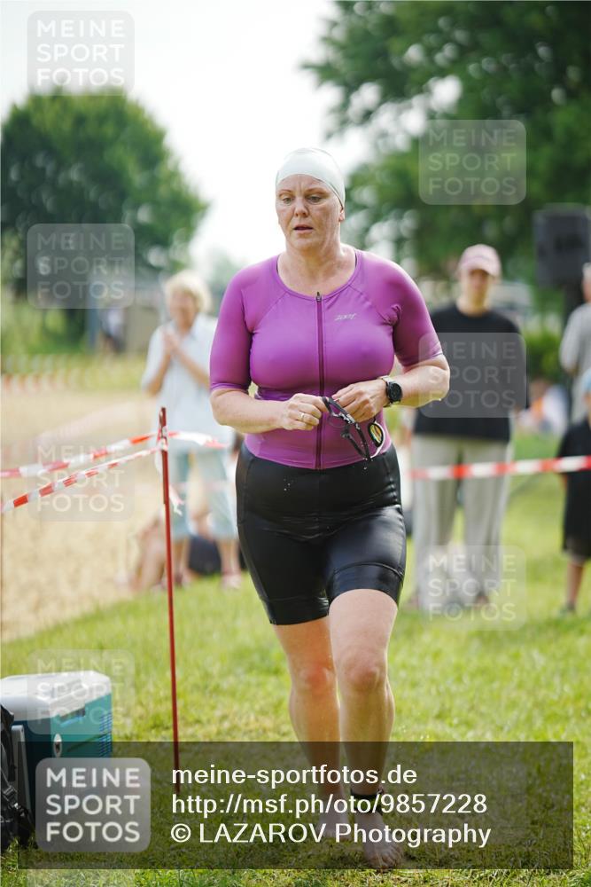 21.06.2026 - 29. Vierlanden-Triathlon LAZAROV Photography http://msf.ph/oto/9857228 21.06.2026 09:18:22 Schwimmen 232, 245, 259, 276, 281 meine-sportfotos.de