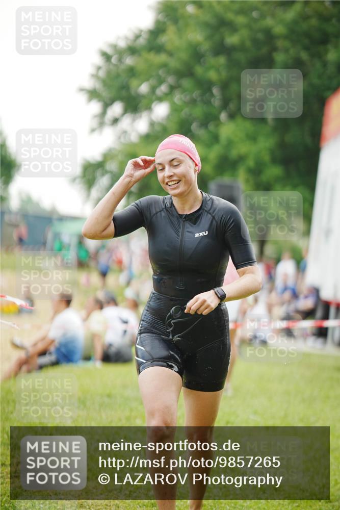 21.06.2026 - 29. Vierlanden-Triathlon LAZAROV Photography http://msf.ph/oto/9857265 21.06.2026 09:23:03 Schwimmen 279 meine-sportfotos.de