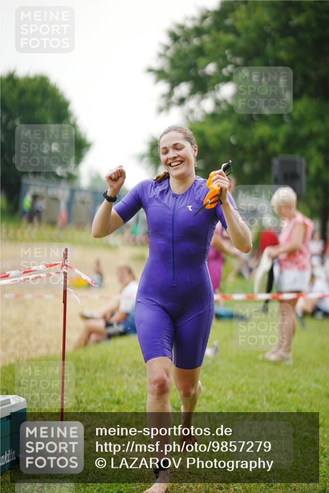 21.06.2026 - 29. Vierlanden-Triathlon LAZAROV Photography http://msf.ph/oto/9857279 21.06.2026 09:23:36 Schwimmen 270 meine-sportfotos.de