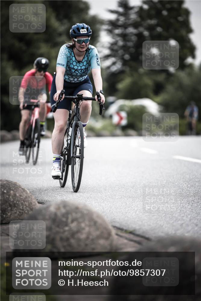 21.06.2026 - 29. Vierlanden-Triathlon H.Heesch http://msf.ph/oto/9857307 21.06.2026 10:29:29 Radfahren 15, 516, 519, 581 meine-sportfotos.de