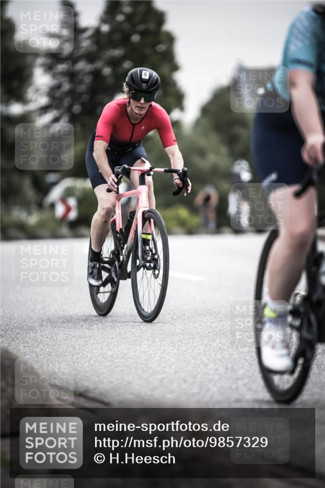 21.06.2026 - 29. Vierlanden-Triathlon H.Heesch http://msf.ph/oto/9857329 21.06.2026 10:29:30 Radfahren 15, 516, 519, 581 meine-sportfotos.de