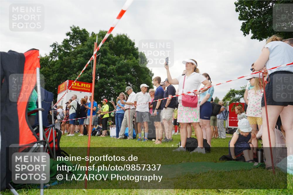 21.06.2026 - 29. Vierlanden-Triathlon LAZAROV Photography http://msf.ph/oto/9857337 21.06.2026 09:51:45 Schwimmen  meine-sportfotos.de