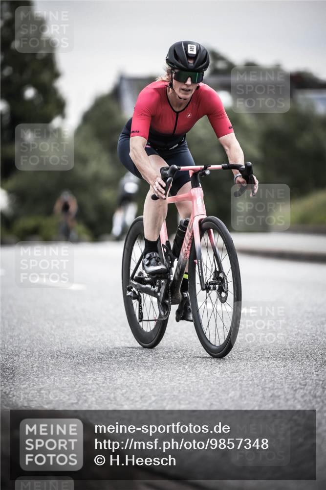 21.06.2026 - 29. Vierlanden-Triathlon H.Heesch http://msf.ph/oto/9857348 21.06.2026 10:29:30 Radfahren 15, 516, 519, 581 meine-sportfotos.de