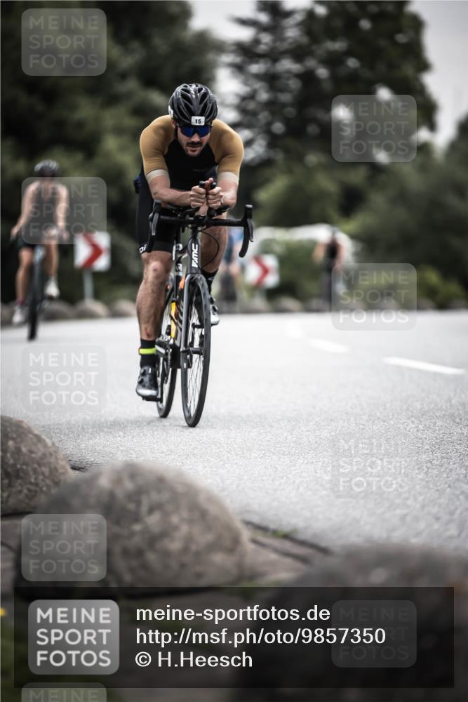 21.06.2026 - 29. Vierlanden-Triathlon H.Heesch http://msf.ph/oto/9857350 21.06.2026 10:29:31 Radfahren 15, 516, 519, 524, 581 meine-sportfotos.de