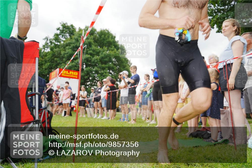 21.06.2026 - 29. Vierlanden-Triathlon LAZAROV Photography http://msf.ph/oto/9857356 21.06.2026 09:56:50 Schwimmen 361, 365 meine-sportfotos.de