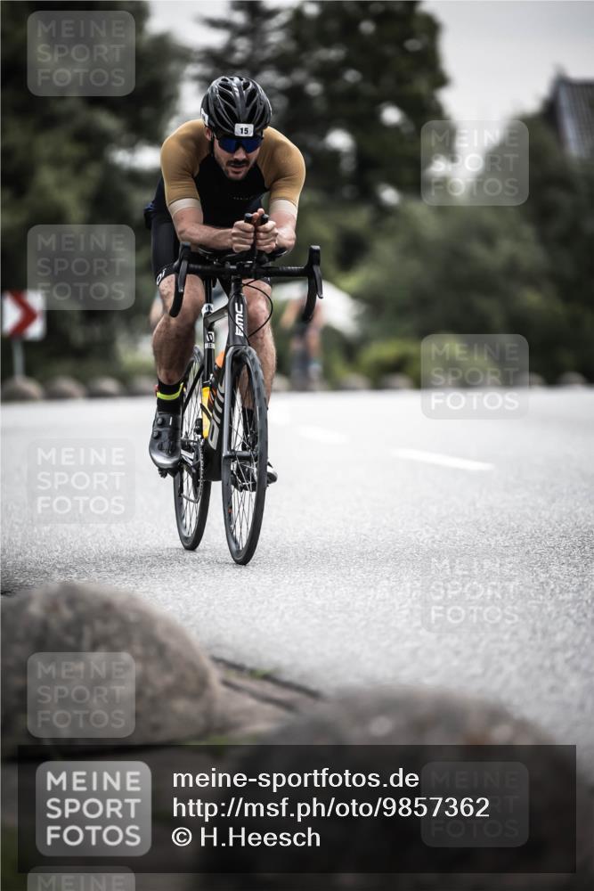 21.06.2026 - 29. Vierlanden-Triathlon H.Heesch http://msf.ph/oto/9857362 21.06.2026 10:29:32 Radfahren 15, 516, 519, 524, 581, 605 meine-sportfotos.de