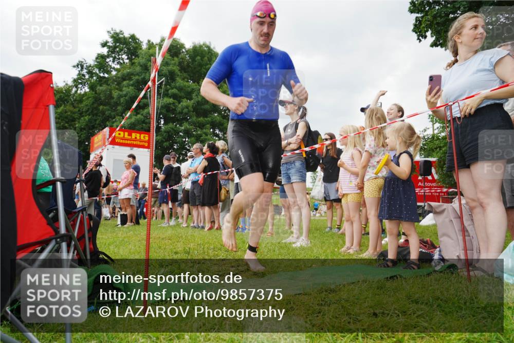 21.06.2026 - 29. Vierlanden-Triathlon LAZAROV Photography http://msf.ph/oto/9857375 21.06.2026 09:58:17 Schwimmen 345, 360, 373 meine-sportfotos.de