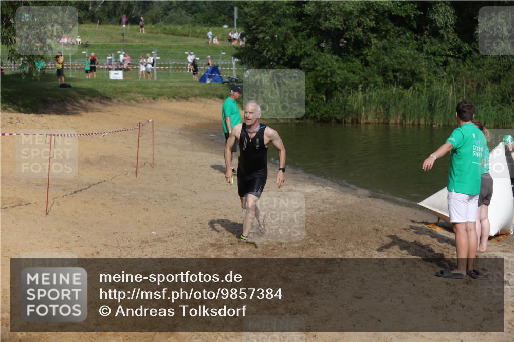 21.06.2026 - 29. Vierlanden-Triathlon Andreas Tolksdorf http://msf.ph/oto/9857384 21.06.2026 09:00:50 Schwimmen 74, 116, 140 meine-sportfotos.de