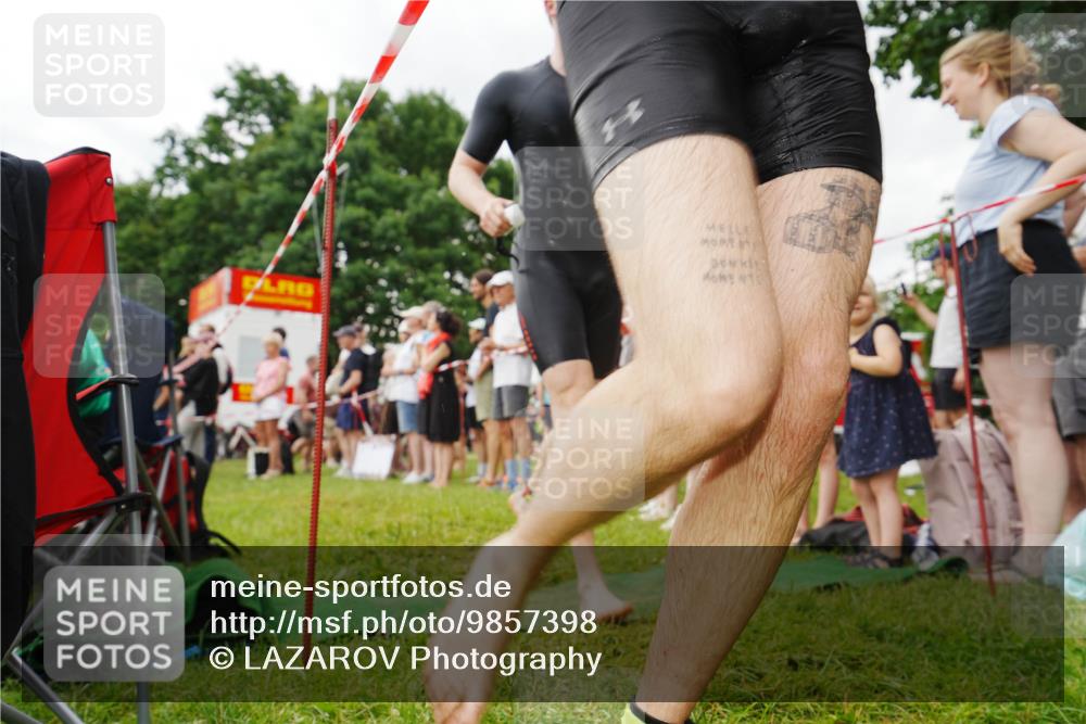 21.06.2026 - 29. Vierlanden-Triathlon LAZAROV Photography http://msf.ph/oto/9857398 21.06.2026 09:59:17 Schwimmen 303, 325, 356 meine-sportfotos.de
