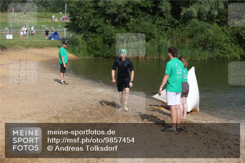 21.06.2026 - 29. Vierlanden-Triathlon Andreas Tolksdorf http://msf.ph/oto/9857454 21.06.2026 09:00:53 Schwimmen 74, 116, 140 meine-sportfotos.de