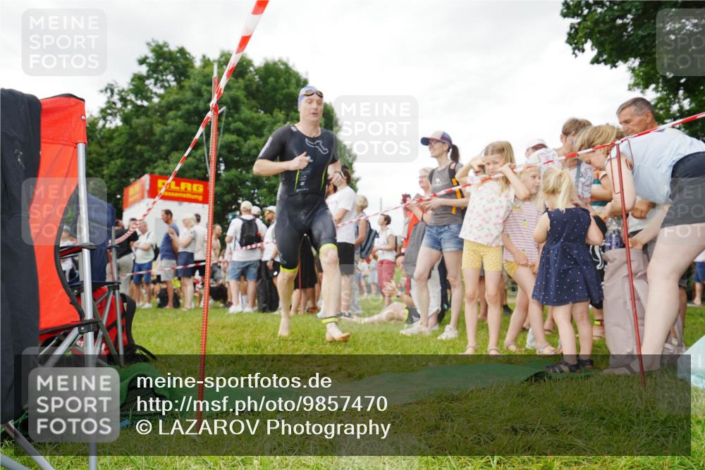 21.06.2026 - 29. Vierlanden-Triathlon LAZAROV Photography http://msf.ph/oto/9857470 21.06.2026 10:06:15 Schwimmen 464 meine-sportfotos.de