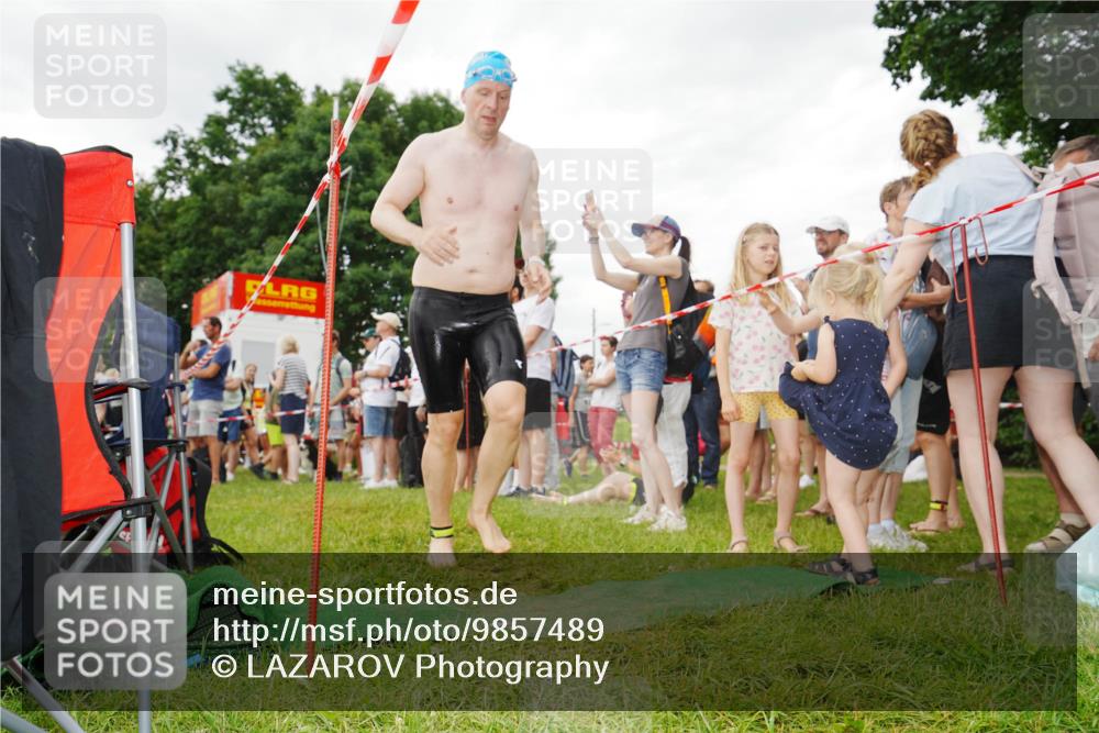 21.06.2026 - 29. Vierlanden-Triathlon LAZAROV Photography http://msf.ph/oto/9857489 21.06.2026 10:06:30 Schwimmen 438, 444, 458, 467 meine-sportfotos.de