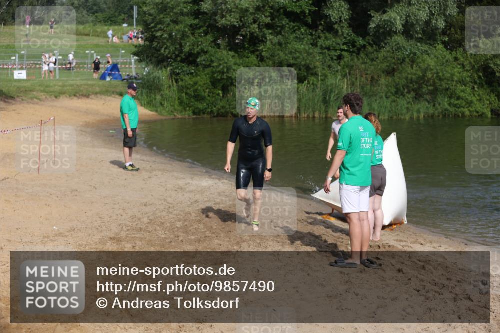 21.06.2026 - 29. Vierlanden-Triathlon Andreas Tolksdorf http://msf.ph/oto/9857490 21.06.2026 09:00:54 Schwimmen 74, 116, 140 meine-sportfotos.de