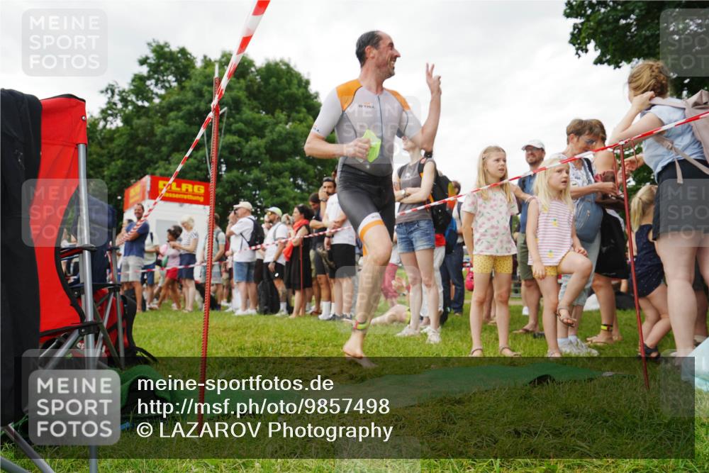 21.06.2026 - 29. Vierlanden-Triathlon LAZAROV Photography http://msf.ph/oto/9857498 21.06.2026 10:06:33 Schwimmen 438, 458, 467 meine-sportfotos.de