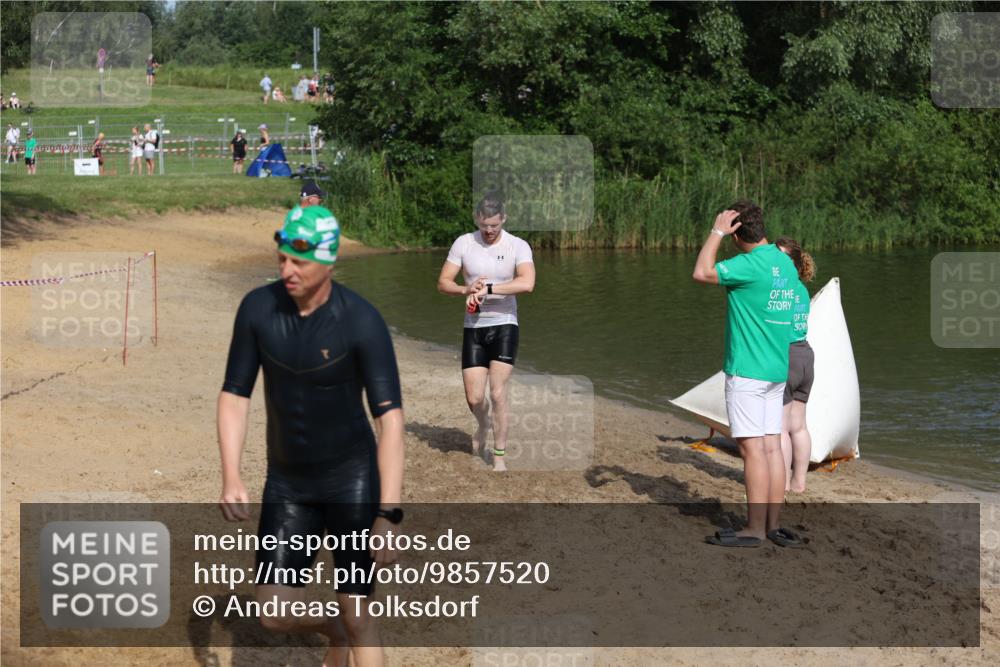 21.06.2026 - 29. Vierlanden-Triathlon Andreas Tolksdorf http://msf.ph/oto/9857520 21.06.2026 09:00:58 Schwimmen 74, 116, 140 meine-sportfotos.de