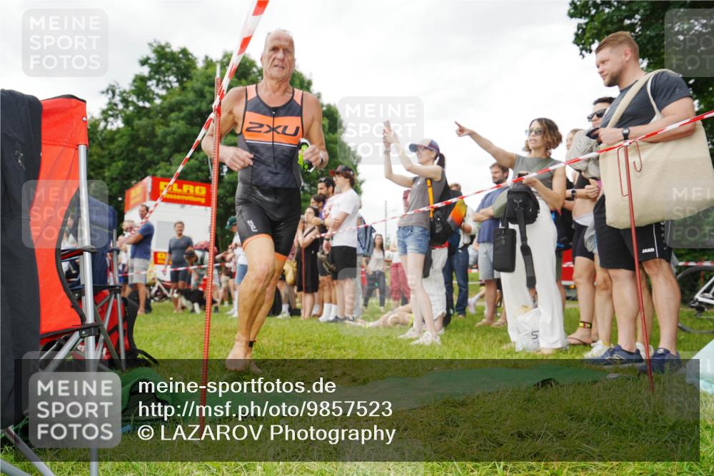 21.06.2026 - 29. Vierlanden-Triathlon LAZAROV Photography http://msf.ph/oto/9857523 21.06.2026 10:06:54 Schwimmen 394, 417, 443, 447 meine-sportfotos.de
