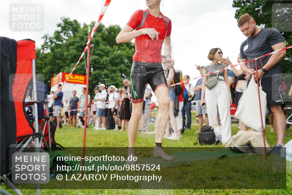 21.06.2026 - 29. Vierlanden-Triathlon LAZAROV Photography http://msf.ph/oto/9857524 21.06.2026 10:07:04 Schwimmen 409 meine-sportfotos.de