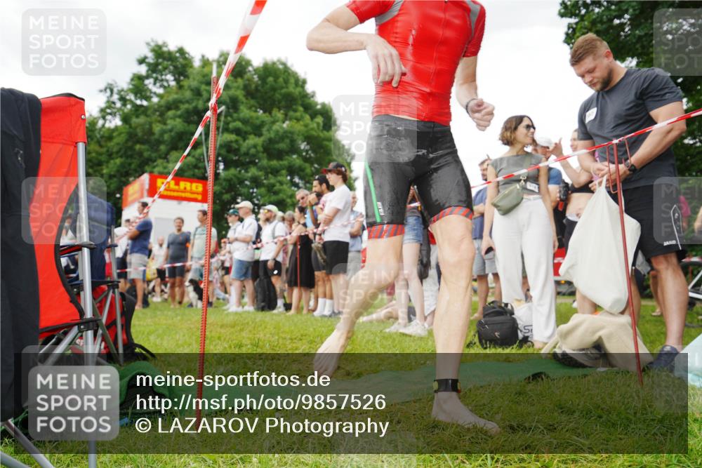 21.06.2026 - 29. Vierlanden-Triathlon LAZAROV Photography http://msf.ph/oto/9857526 21.06.2026 10:07:04 Schwimmen 409 meine-sportfotos.de