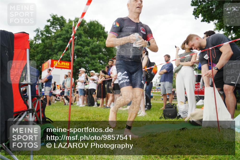 21.06.2026 - 29. Vierlanden-Triathlon LAZAROV Photography http://msf.ph/oto/9857541 21.06.2026 10:07:51 Schwimmen 434, 442, 468 meine-sportfotos.de