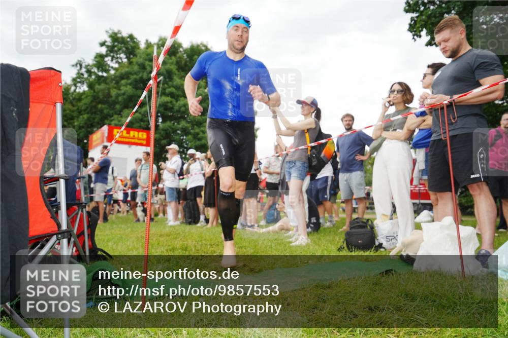 21.06.2026 - 29. Vierlanden-Triathlon LAZAROV Photography http://msf.ph/oto/9857553 21.06.2026 10:08:04 Schwimmen 449, 471 meine-sportfotos.de