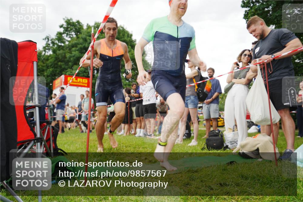 21.06.2026 - 29. Vierlanden-Triathlon LAZAROV Photography http://msf.ph/oto/9857567 21.06.2026 10:08:15 Schwimmen 393, 399, 452, 459, 473, 478 meine-sportfotos.de