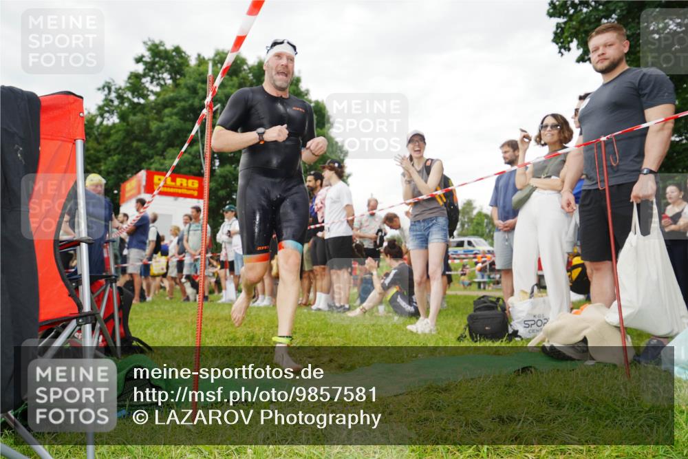 21.06.2026 - 29. Vierlanden-Triathlon LAZAROV Photography http://msf.ph/oto/9857581 21.06.2026 10:08:26 Schwimmen 392, 399, 419, 446, 452, 477 meine-sportfotos.de