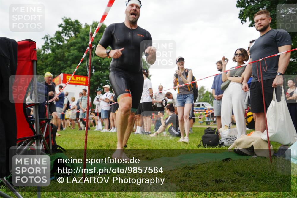 21.06.2026 - 29. Vierlanden-Triathlon LAZAROV Photography http://msf.ph/oto/9857584 21.06.2026 10:08:26 Schwimmen 392, 399, 419, 446, 452, 477 meine-sportfotos.de