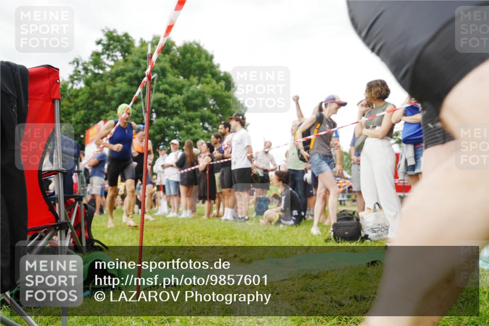 21.06.2026 - 29. Vierlanden-Triathlon LAZAROV Photography http://msf.ph/oto/9857601 21.06.2026 10:08:37 Schwimmen 403, 422, 432, 476, 477, 1356 meine-sportfotos.de