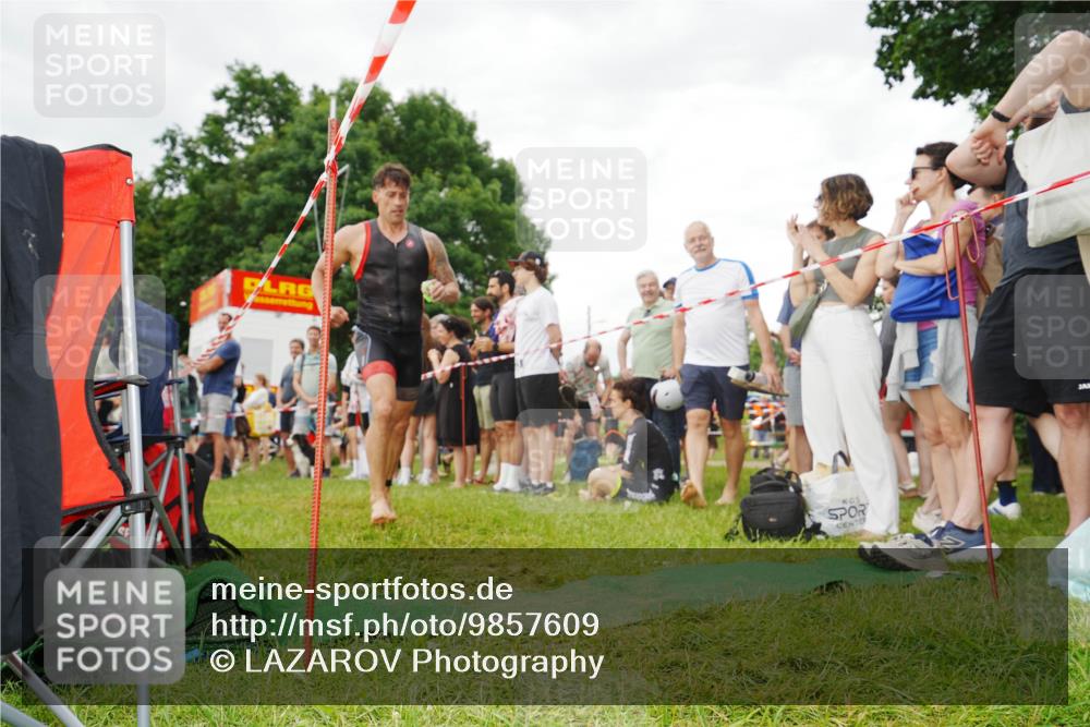 21.06.2026 - 29. Vierlanden-Triathlon LAZAROV Photography http://msf.ph/oto/9857609 21.06.2026 10:08:40 Schwimmen 403, 418, 422, 432, 476, 1356 meine-sportfotos.de