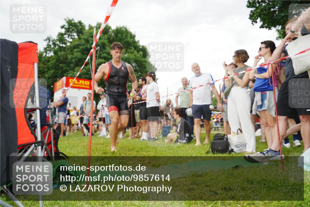 21.06.2026 - 29. Vierlanden-Triathlon LAZAROV Photography http://msf.ph/oto/9857614 21.06.2026 10:08:40 Schwimmen 403, 418, 422, 432, 476, 1356 meine-sportfotos.de