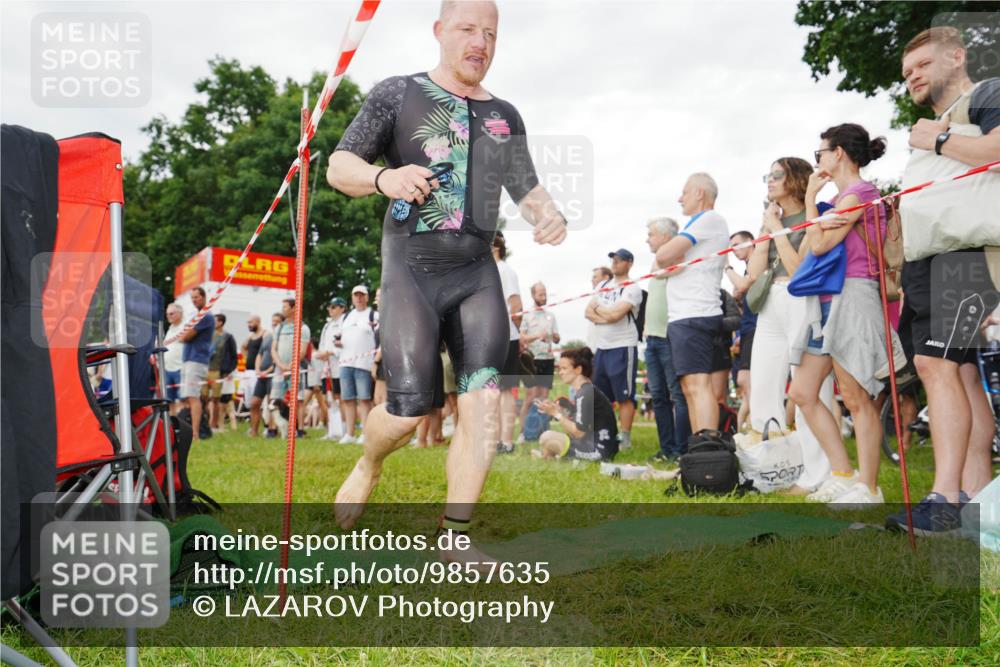 21.06.2026 - 29. Vierlanden-Triathlon LAZAROV Photography http://msf.ph/oto/9857635 21.06.2026 10:09:22 Schwimmen 406, 435, 470 meine-sportfotos.de