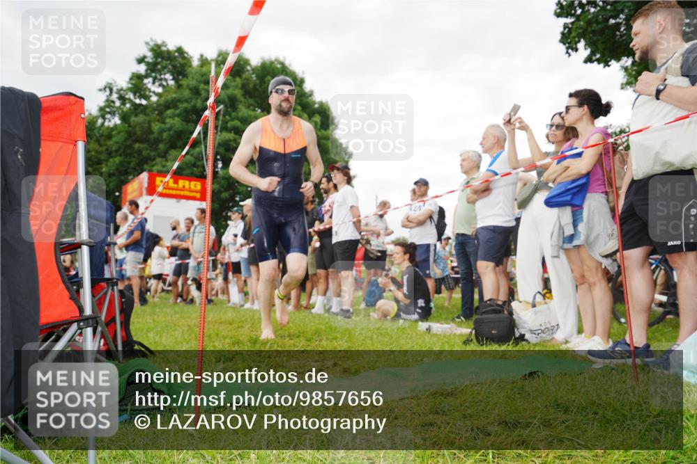 21.06.2026 - 29. Vierlanden-Triathlon LAZAROV Photography http://msf.ph/oto/9857656 21.06.2026 10:09:58 Schwimmen 427 meine-sportfotos.de