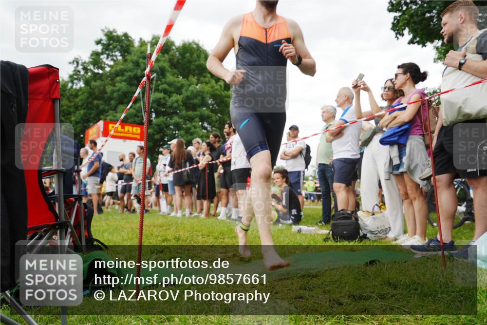 21.06.2026 - 29. Vierlanden-Triathlon LAZAROV Photography http://msf.ph/oto/9857661 21.06.2026 10:09:59 Schwimmen 427 meine-sportfotos.de